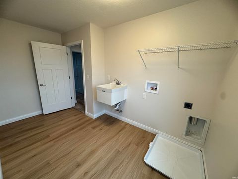 Tiny photo for 2477 Schick Drive, Kokomo, IN 46902 (MLS # 202443413)