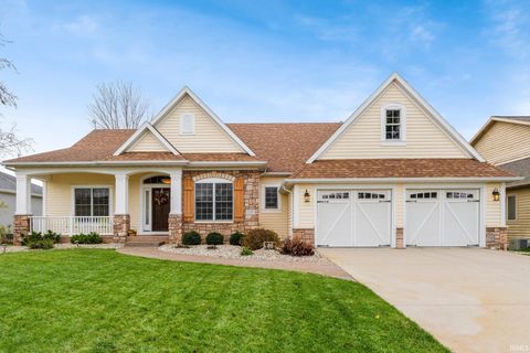 135 Lane 335 Lake James, Angola, IN 46703 - #: 202444030