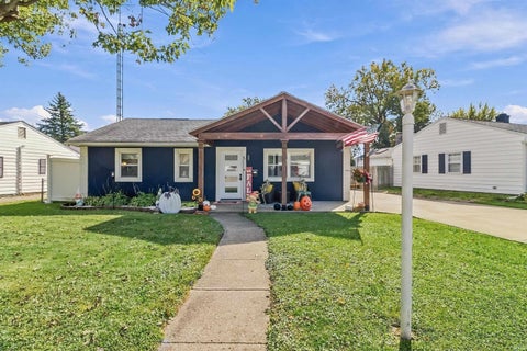 Photo of 914 N Oxford Drive, Marion, IN 46952 (MLS # 202643699)