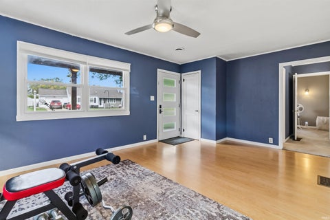 Tiny photo for 914 N Oxford Drive, Marion, IN 46952 (MLS # 202643699)