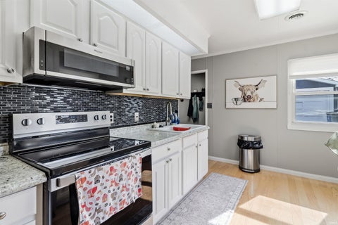 Tiny photo for 914 N Oxford Drive, Marion, IN 46952 (MLS # 202643699)