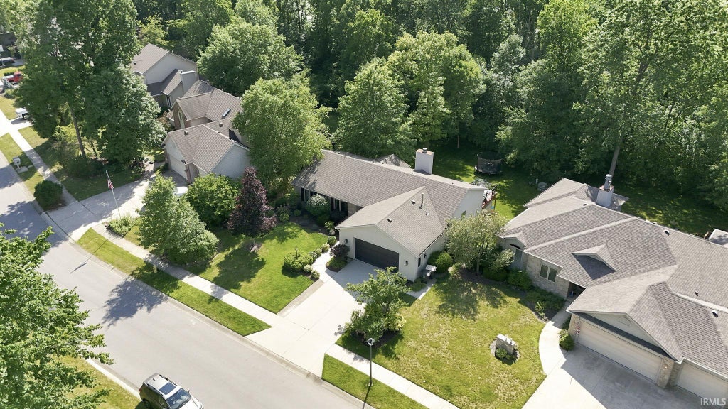 Photo of 11005 Still Hollow Run, Fort Wayne, IN 46818 (MLS # 202626506)