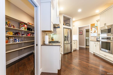 Tiny photo for 1528 S Coleman Court, Bloomington, IN 47401 (MLS # 202643712)