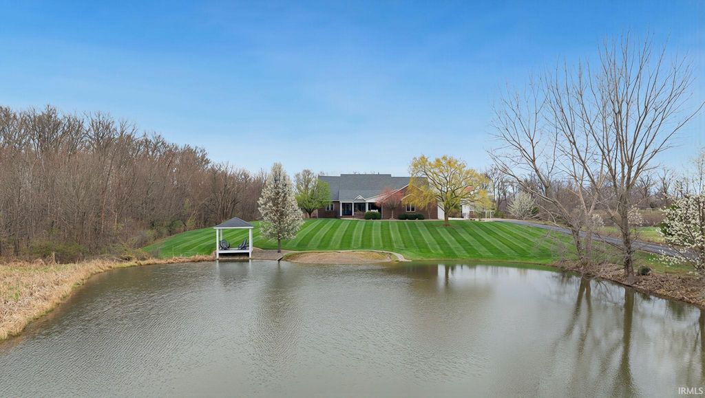 Photo of 4802 Crawford Road, Fort Wayne, IN 46845 (MLS # 202612049)