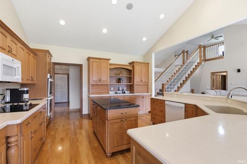 Tiny photo for 4802 Crawford Road, Fort Wayne, IN 46845 (MLS # 202612049)