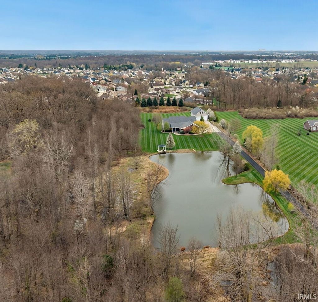 Photo of 4802 Crawford Road, Fort Wayne, IN 46845 (MLS # 202612049)