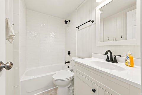 Tiny photo for 7700 W Cornbread Road, Yorktown, IN 47396 (MLS # 202629359)
