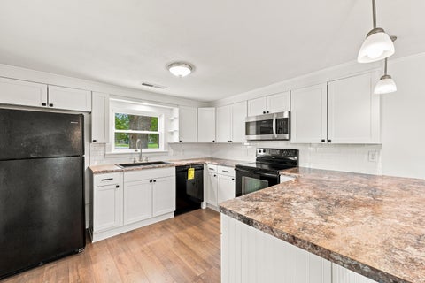 Tiny photo for 7700 W Cornbread Road, Yorktown, IN 47396 (MLS # 202629359)