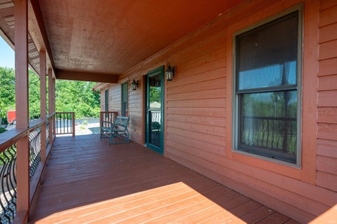 Tiny photo for 606 W Markle Road, Huntington, IN 46750 (MLS # 202632647)