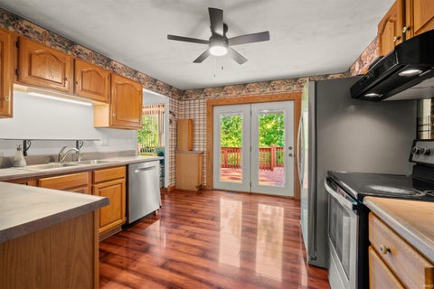 Tiny photo for 606 W Markle Road, Huntington, IN 46750 (MLS # 202632647)