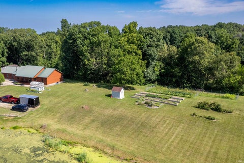 Tiny photo for 606 W Markle Road, Huntington, IN 46750 (MLS # 202632647)