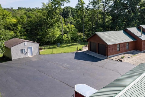 Tiny photo for 606 W Markle Road, Huntington, IN 46750 (MLS # 202632647)