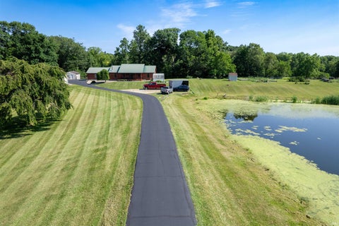 Tiny photo for 606 W Markle Road, Huntington, IN 46750 (MLS # 202632647)