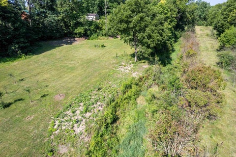 Tiny photo for 606 W Markle Road, Huntington, IN 46750 (MLS # 202632647)