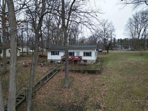 Photo of 3639 S Bruner Road, Warsaw, IN 46580 (MLS # 202601634)