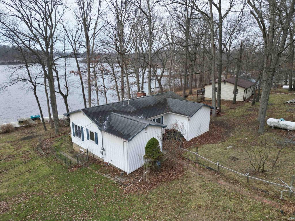 Photo of 3639 S Bruner Road, Warsaw, IN 46580 (MLS # 202601634)