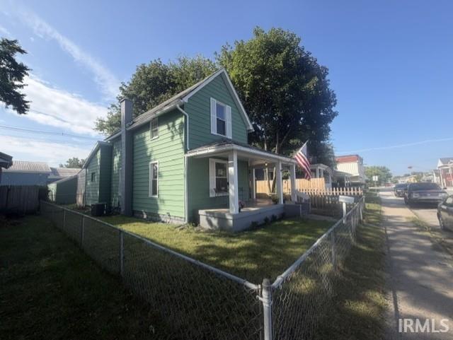 Photo of 117 E 8Th Street, Mishawaka, IN 46544 (MLS # 202643183)