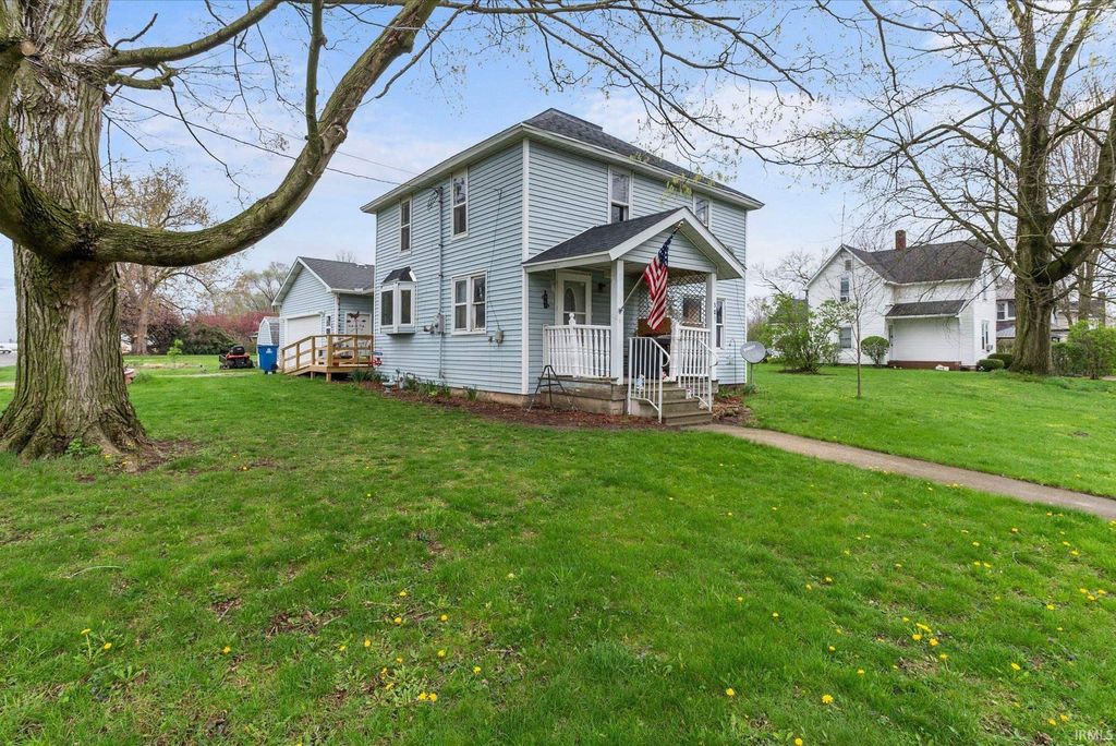 Photo of 301 E Lincoln Street, Ashley, IN 46705 (MLS # 202613454)