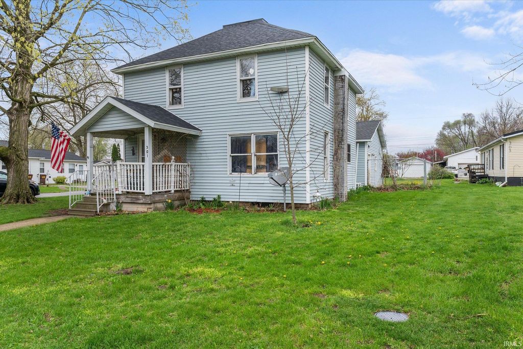 Photo of 301 E Lincoln Street, Ashley, IN 46705 (MLS # 202613454)