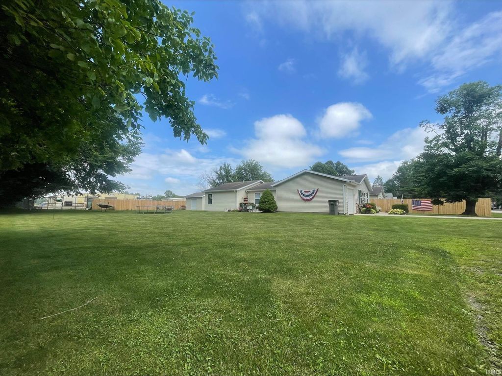 Photo of 325 W Elm Street, Millersburg, IN 46543 (MLS # 202626796)