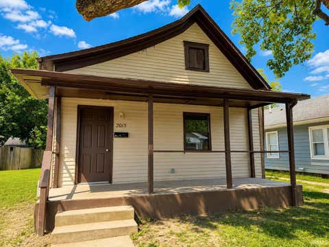 Photo of 2015 McKinley Street, Anderson, IN 46016 (MLS # 202635253)