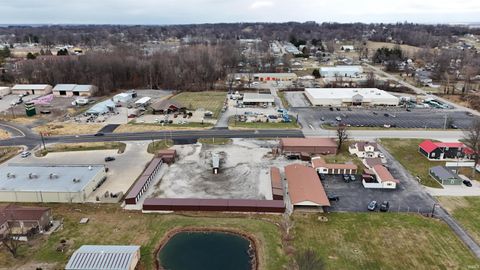 Tiny photo for 2301 E Highway 50 Highway, Washington, IN 47501 (MLS # 202602010)