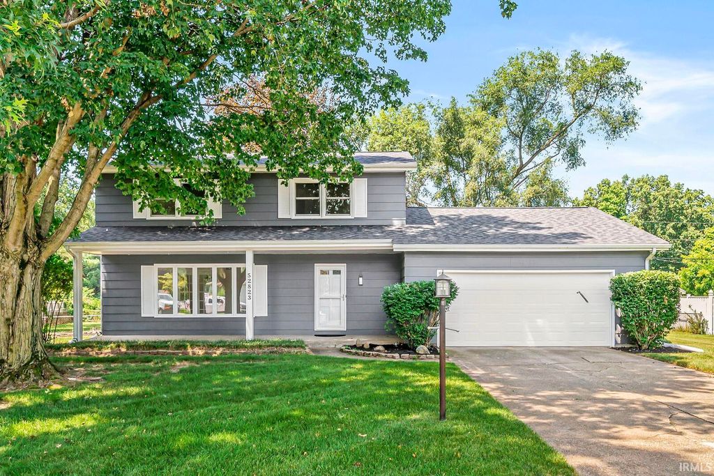 Photo of 52823 W Cypress Circle, South Bend, IN 46637 (MLS # 202628217)