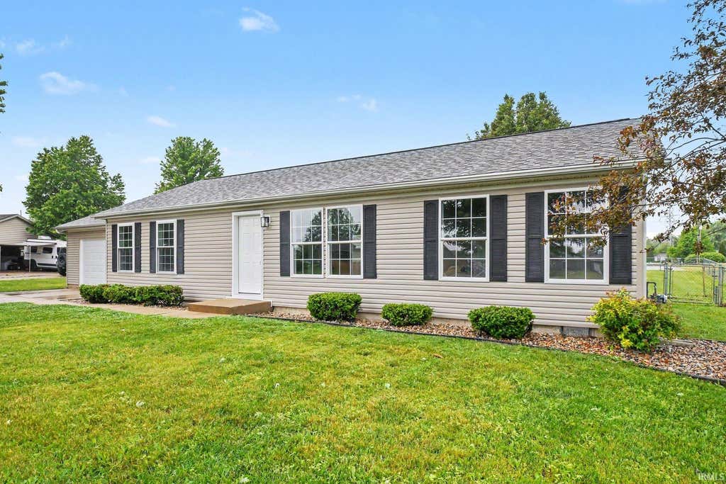Photo of 4235 N Westerner Winds Drive, Warsaw, IN 46582 (MLS # 202621432)