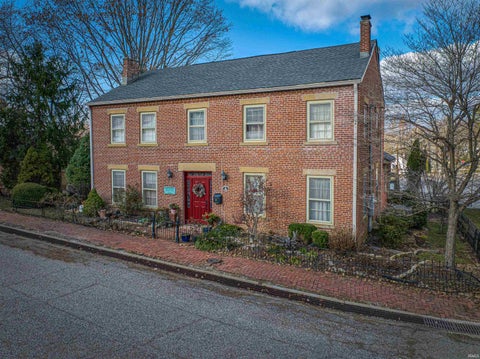 Tiny photo for 318 E Main Street, Newburgh, IN 47630 (MLS # 202548425)