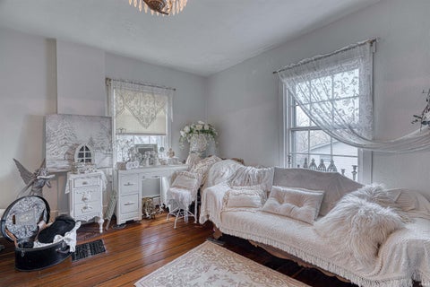 Tiny photo for 318 E Main Street, Newburgh, IN 47630 (MLS # 202548425)