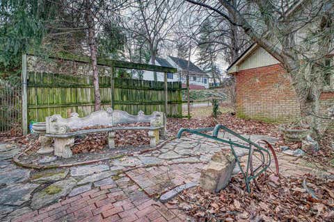 Tiny photo for 318 E Main Street, Newburgh, IN 47630 (MLS # 202548425)