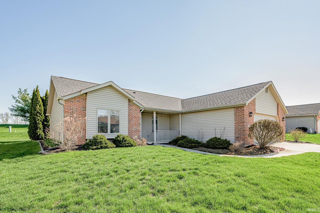 Photo of 279 S Eagle Glen Trail, Columbia City, IN 46725 (MLS # 202611884)