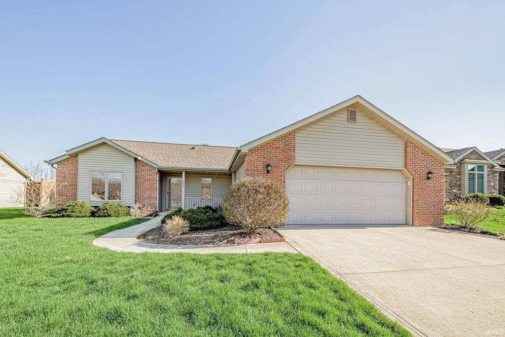 Photo of 279 S Eagle Glen Trail, Columbia City, IN 46725 (MLS # 202611884)