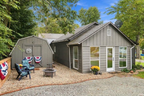 Photo of 3257 SE Lakeshore Drive, Macy, IN 46951 (MLS # 202640934)