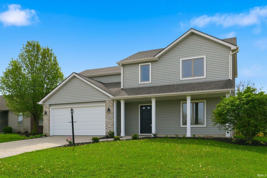 Photo of 3321 Rivulet Run, Fort Wayne, IN 46818 (MLS # 202614806)