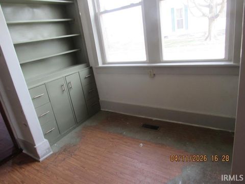 Tiny photo for 450 S JEFFERSON Street, Huntington, IN 46750 (MLS # 202612603)