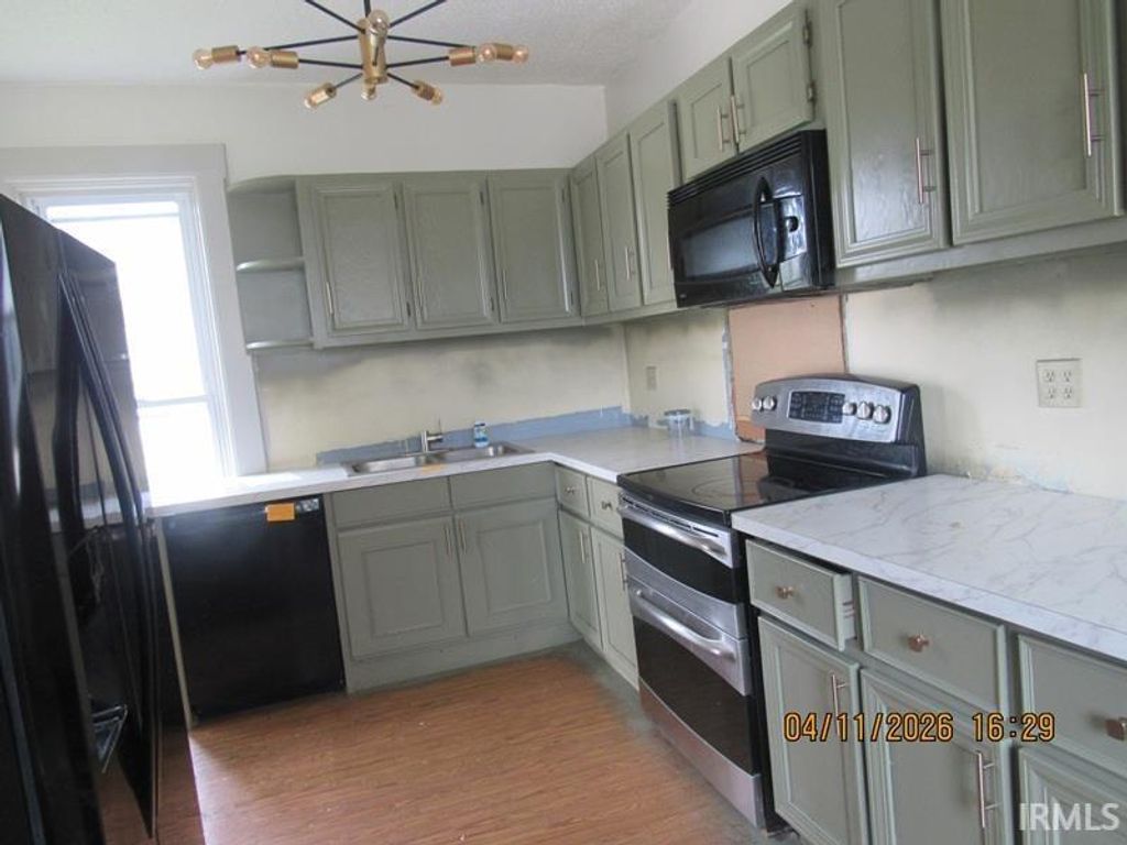 Photo of 450 S JEFFERSON Street, Huntington, IN 46750 (MLS # 202612603)