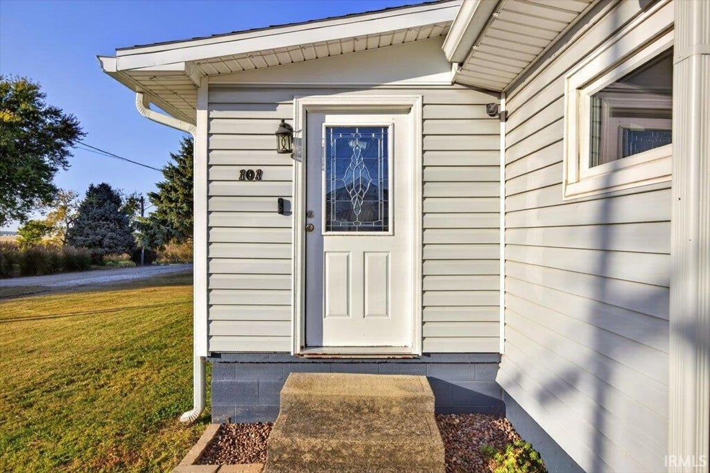 Photo of 101 Prairie Street, New Richmond, IN 47967 (MLS # 202643893)