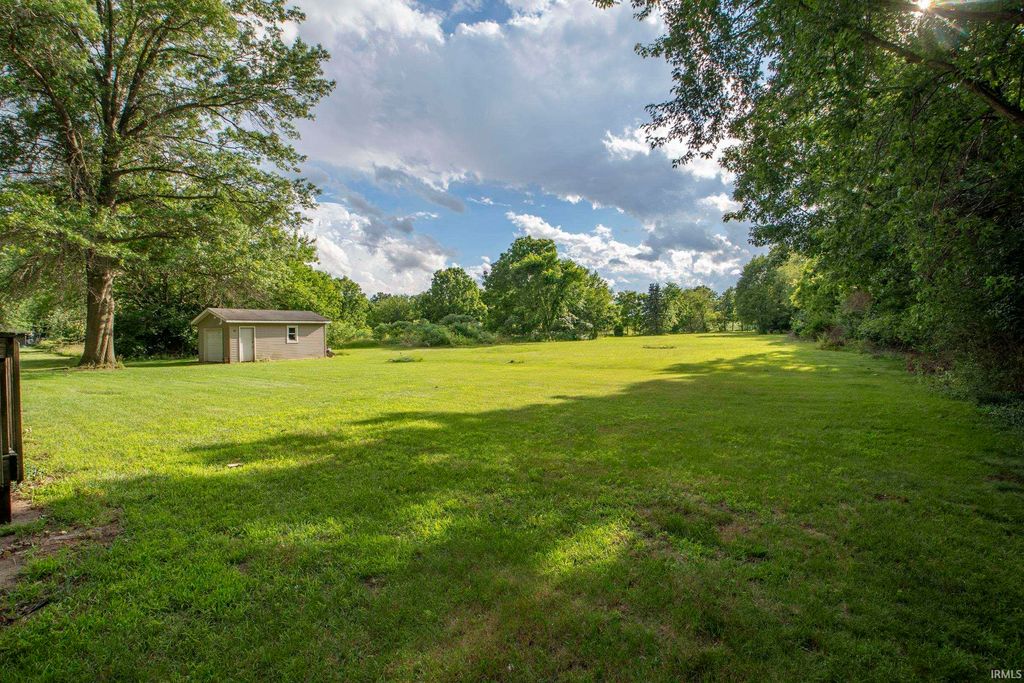 Photo of 2805 Pleasant Plain Avenue, Elkhart, IN 46517 (MLS # 202625036)