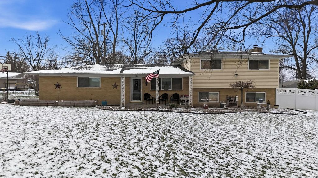 Photo of 4328 Dodge Avenue, Fort Wayne, IN 46815 (MLS # 202609338)