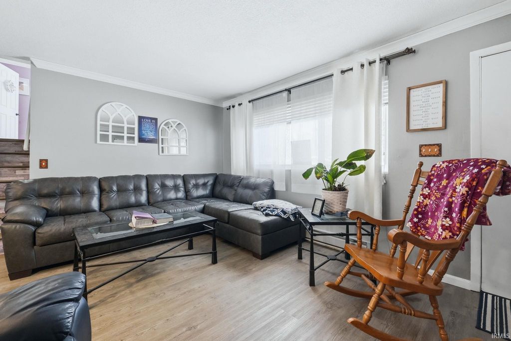 Photo of 4328 Dodge Avenue, Fort Wayne, IN 46815 (MLS # 202609338)