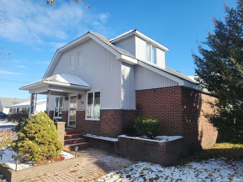 Tiny photo for 112 E Beckley Street, Royal Center, IN 46978 (MLS # 202545497)