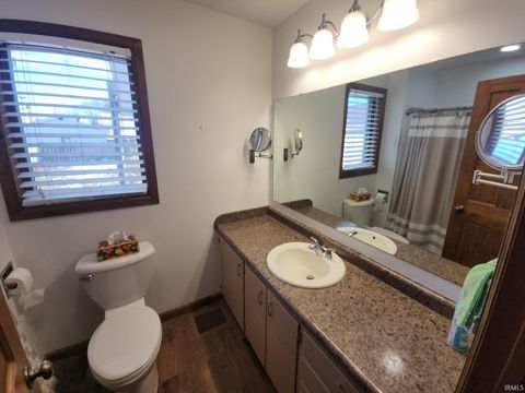 Tiny photo for 112 E Beckley Street, Royal Center, IN 46978 (MLS # 202545497)