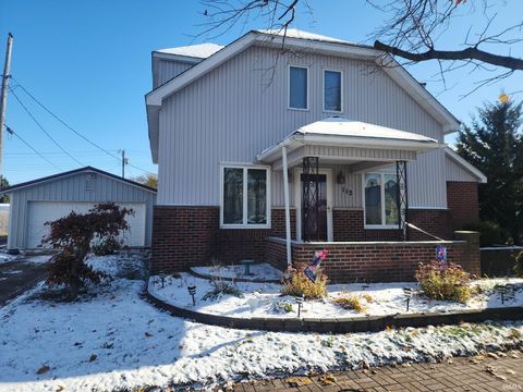 Photo of 112 E Beckley Street, Royal Center, IN 46978 (MLS # 202545497)