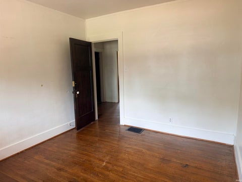 Tiny photo for 619 W Ashland Avenue, Muncie, IN 47303 (MLS # 202629025)