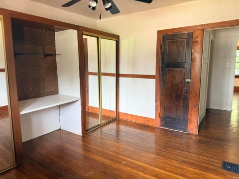 Tiny photo for 619 W Ashland Avenue, Muncie, IN 47303 (MLS # 202629025)