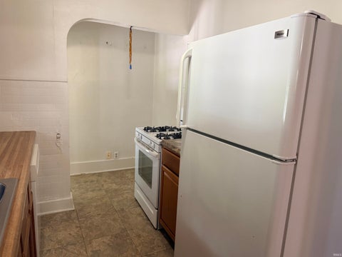 Tiny photo for 619 W Ashland Avenue, Muncie, IN 47303 (MLS # 202629025)