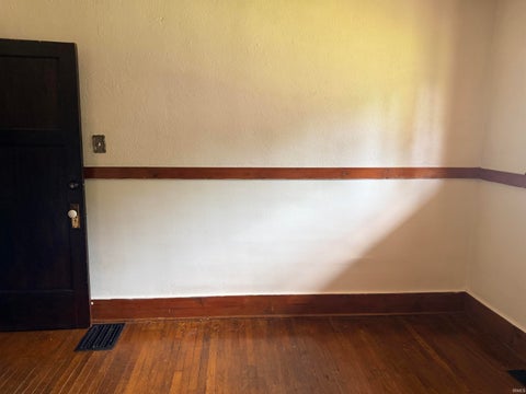 Tiny photo for 619 W Ashland Avenue, Muncie, IN 47303 (MLS # 202629025)