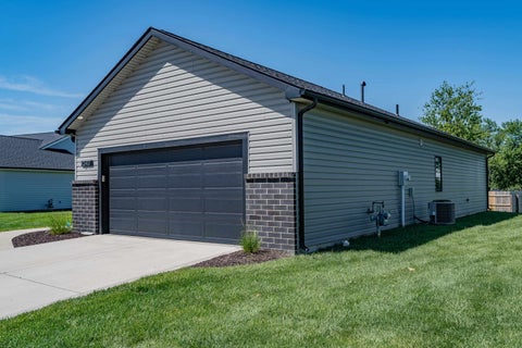 Tiny photo for 13417 Martingale Cove, Grabill, IN 46741 (MLS # 202636773)