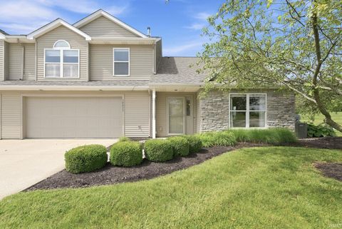Photo of 10035 Oak Trail Road, Fort Wayne, IN 46825 (MLS # 202627848)